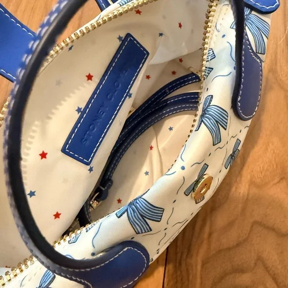 Stoney Clover Lane Pouchette Crossbody 02 Blue and White Bow Bag - Picture 5 of 5